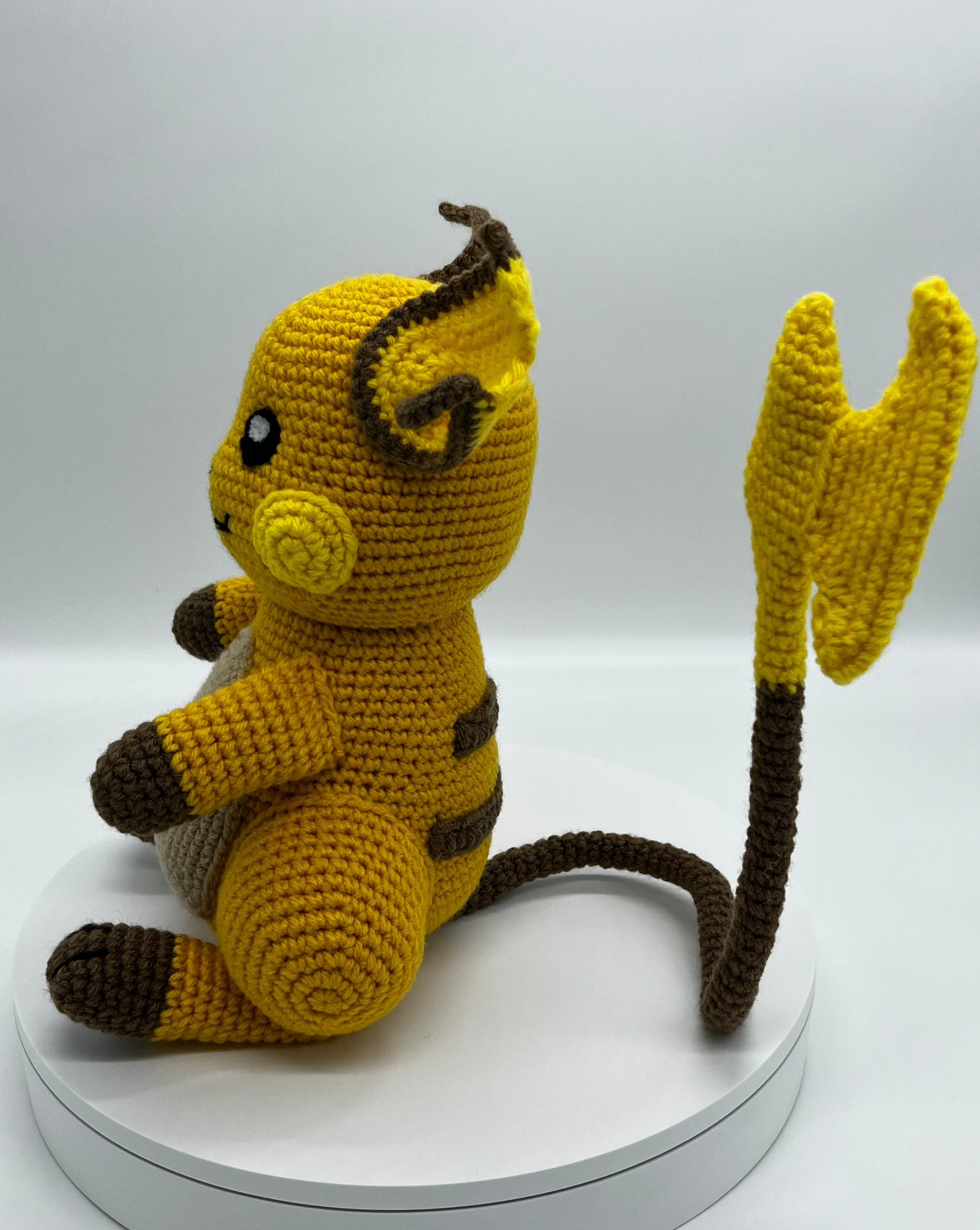 Raichu Pokemon Amigurumi - Perhandmade