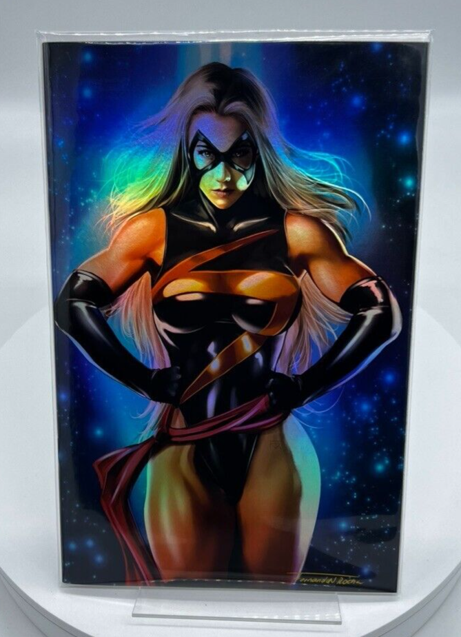 Faros Lounge Ms Marvel FERNANDO ROCHA VIRGIN FOIL LIMITED 20 Melinda's Comic