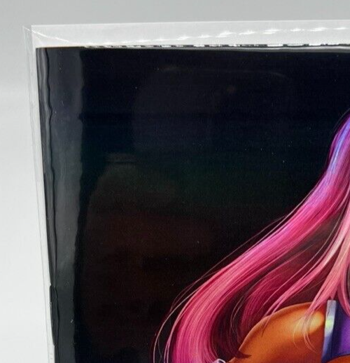 M HOUSE TEEN TITANS  STARFIRE FERNANDO ROACHA VIRGIN FOIL LIMITED EDITION 20