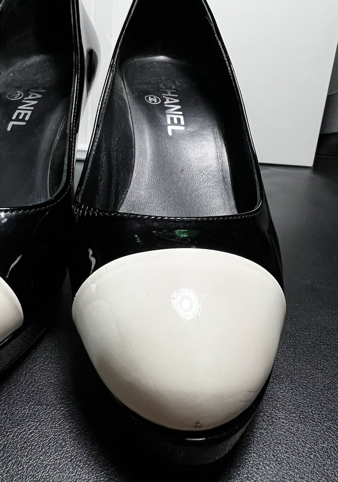 CHANEL Black WHITE Ivory Cap Toe Patent Leather Pumps 38.5 DESIGNER HEELS 7.5