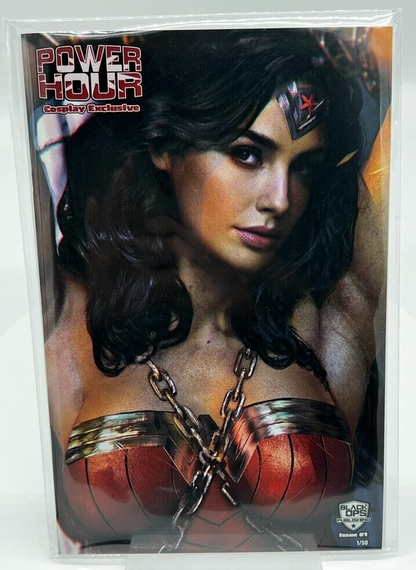 Power Hour #1 AMAZON Wonder Woman Shikarii LTD #1 OF 50 COA Close Up Trade Dress