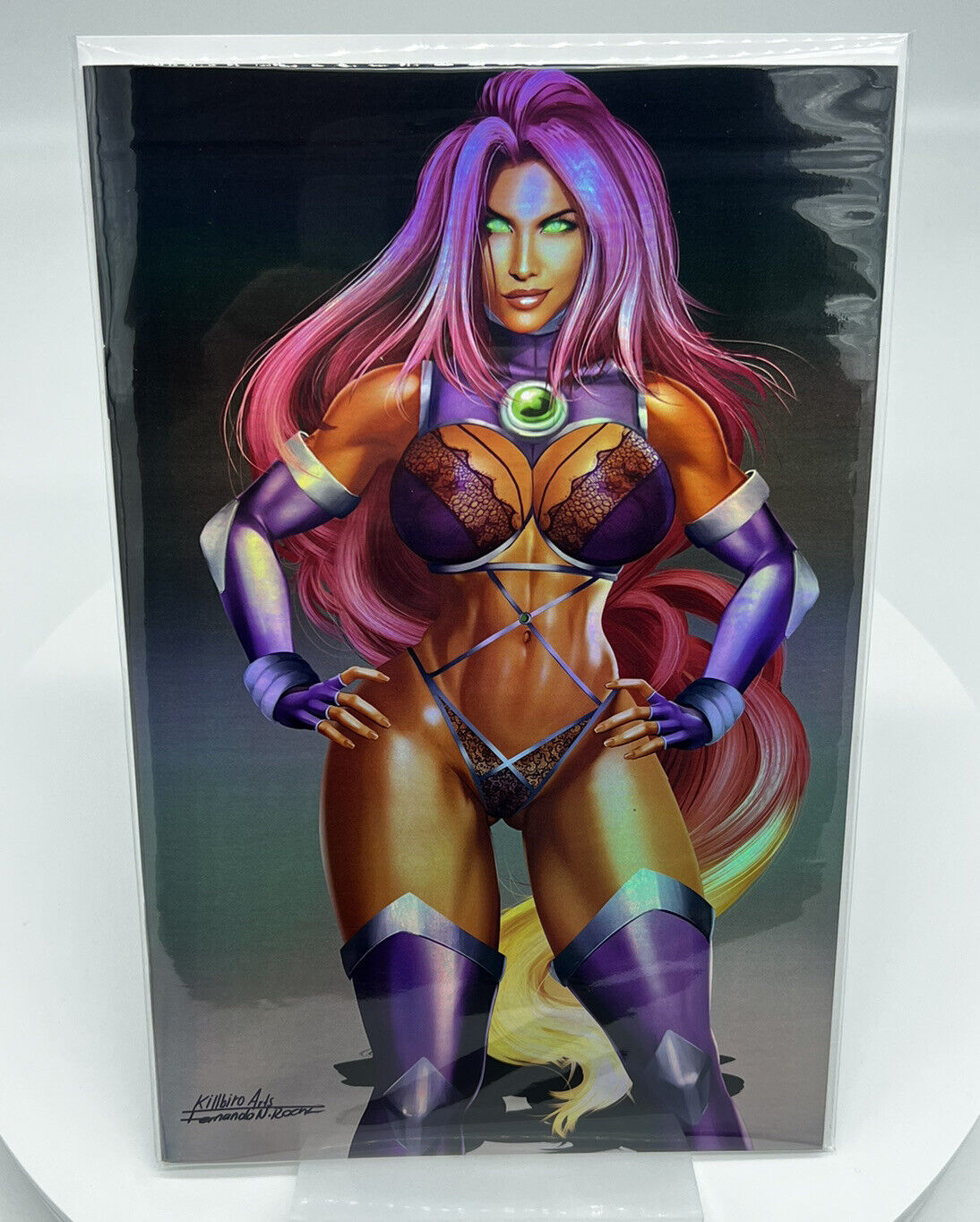 M HOUSE TEEN TITANS  STARFIRE FERNANDO ROACHA VIRGIN FOIL LIMITED 20