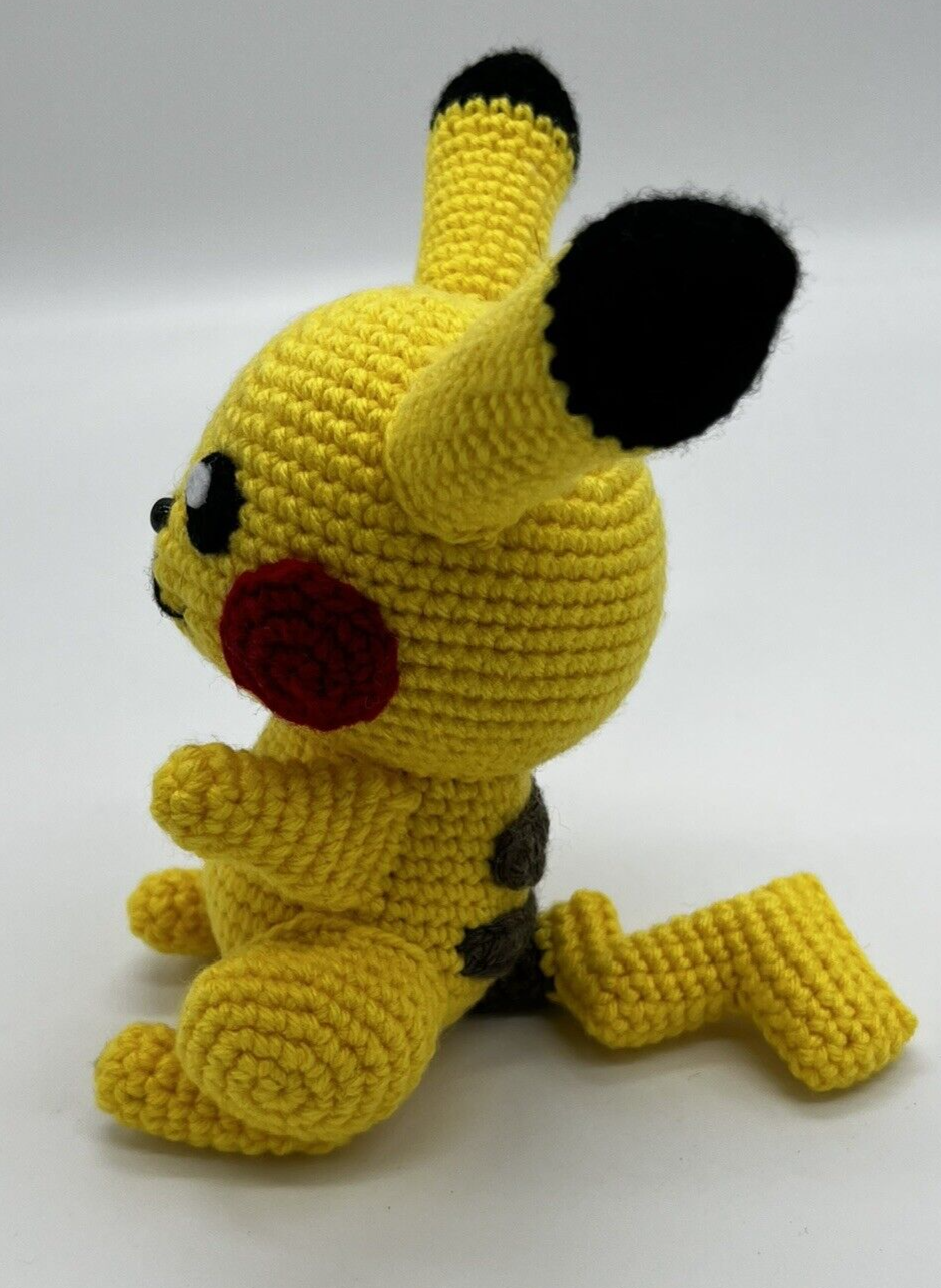 POKEMON PIKACHU KNITTED CROTCHET STUFFED ANIMAL AMIGURUMI HANDMADE PLUSHIE TOY